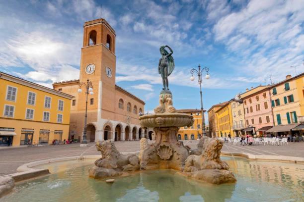Luna Di Citta Fano Exteriér fotografie